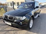 BMW X3 3.0si Sportpaket M-Lenkrad/Panorama/Xenon/AHK - BMW aus 2008: Geländewagen