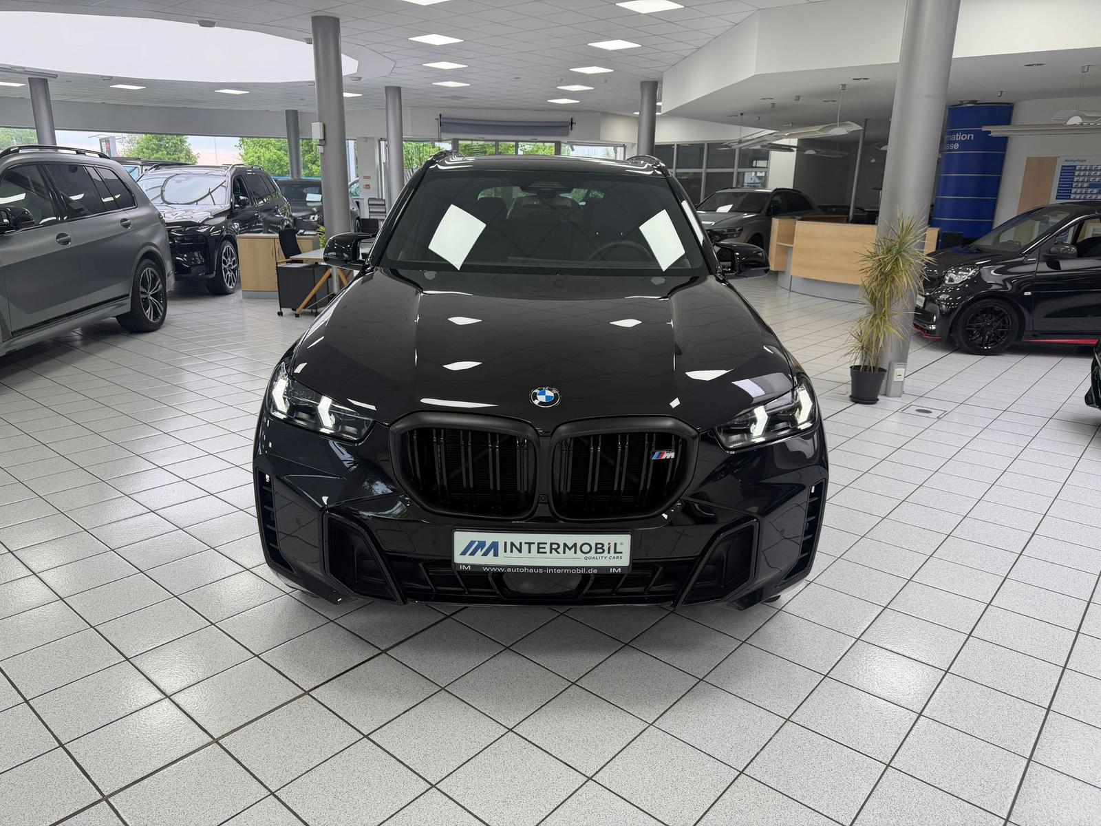 BMW X5 M60 i xD*PANO-SKY*STHZG*H-K*HUD*ACC*GLAS*360°