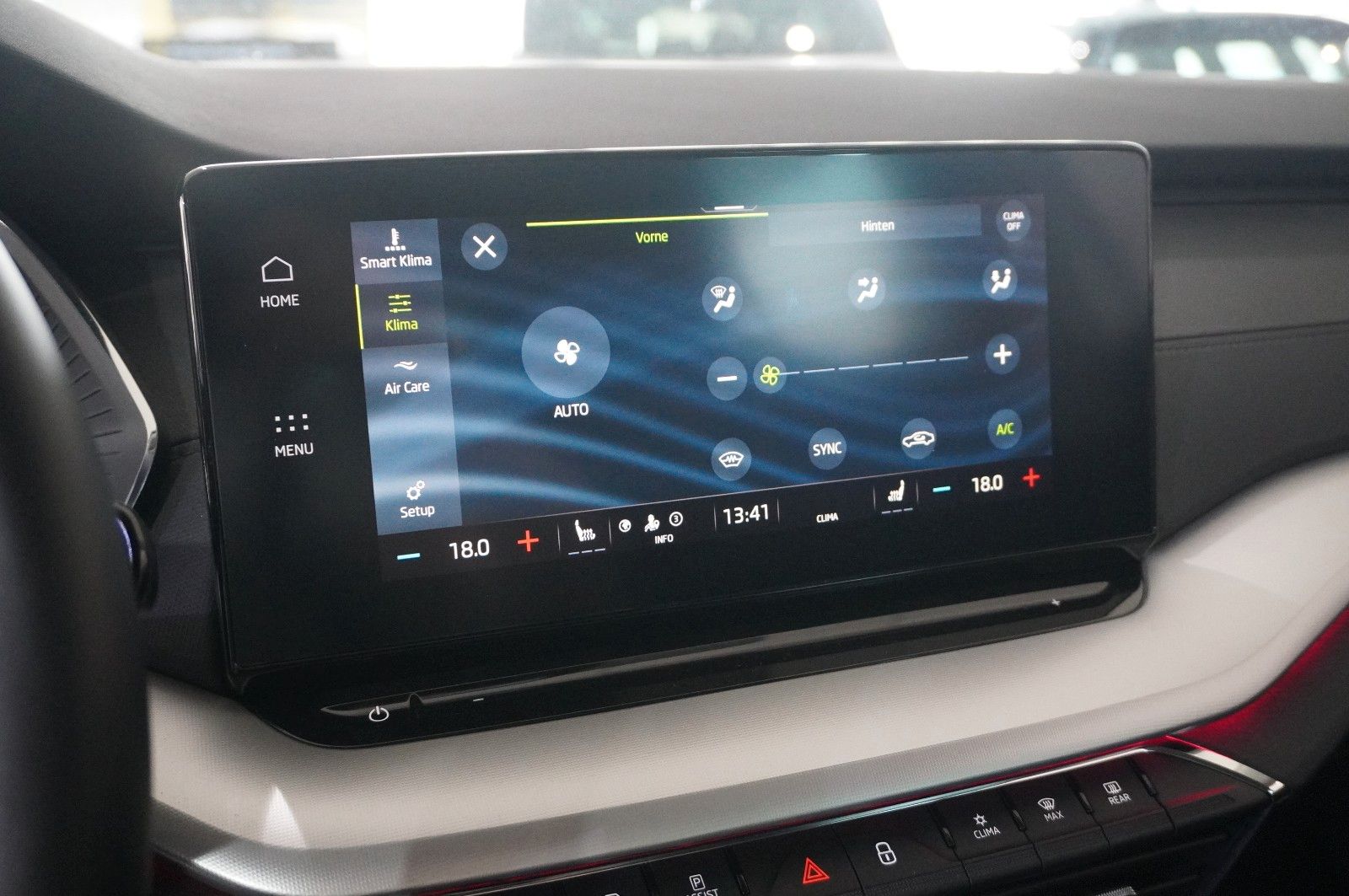 Fahrzeugabbildung SKODA Octavia Combi 2.0 TDI AMBITION NAVI/LED/KAMERA