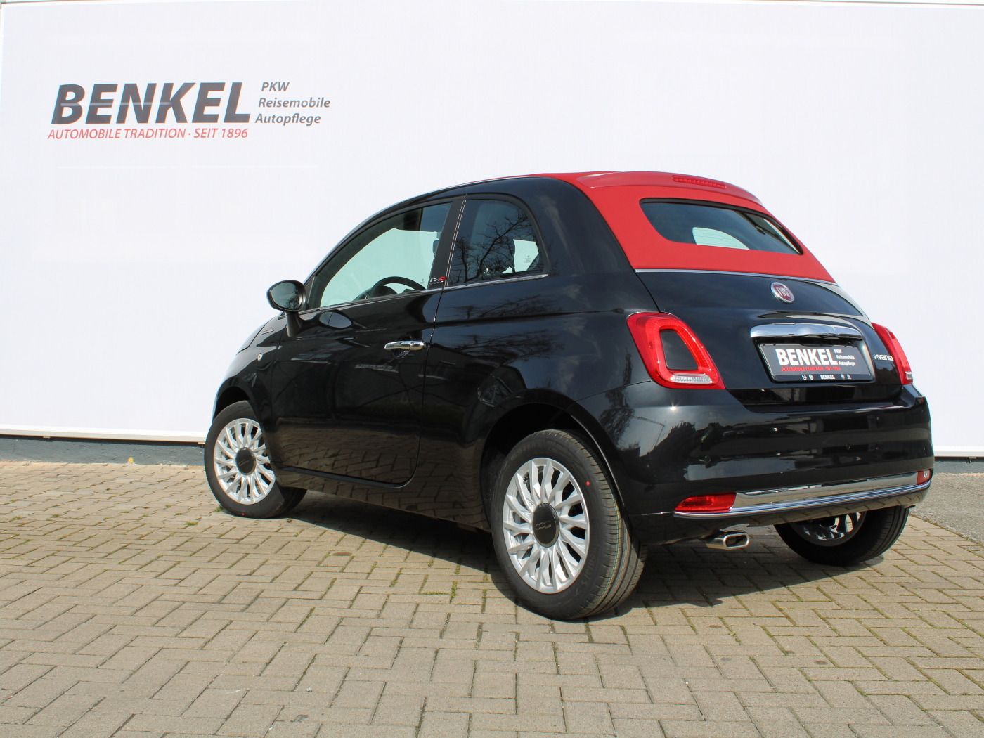Fahrzeugabbildung Fiat 500C 1.0 Hybrid Dolcevita Uconnect PDC DAB ALU
