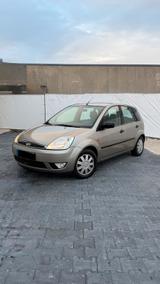 Ford Fiesta 1.4 Tdci TÜV-KLIMA - Ford Fiesta aus 2002 mit Diesel-Antrieb