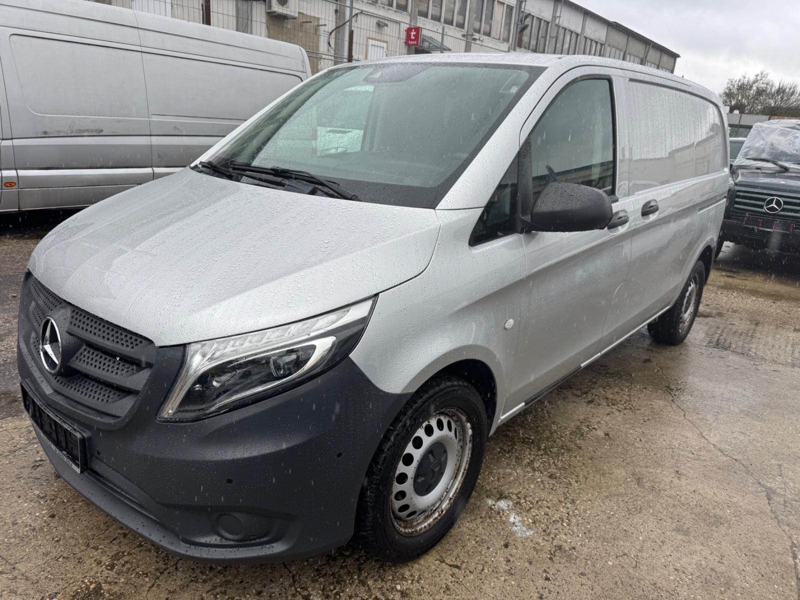 Mercedes-Benz Vito 119 CDI 4X4-LED