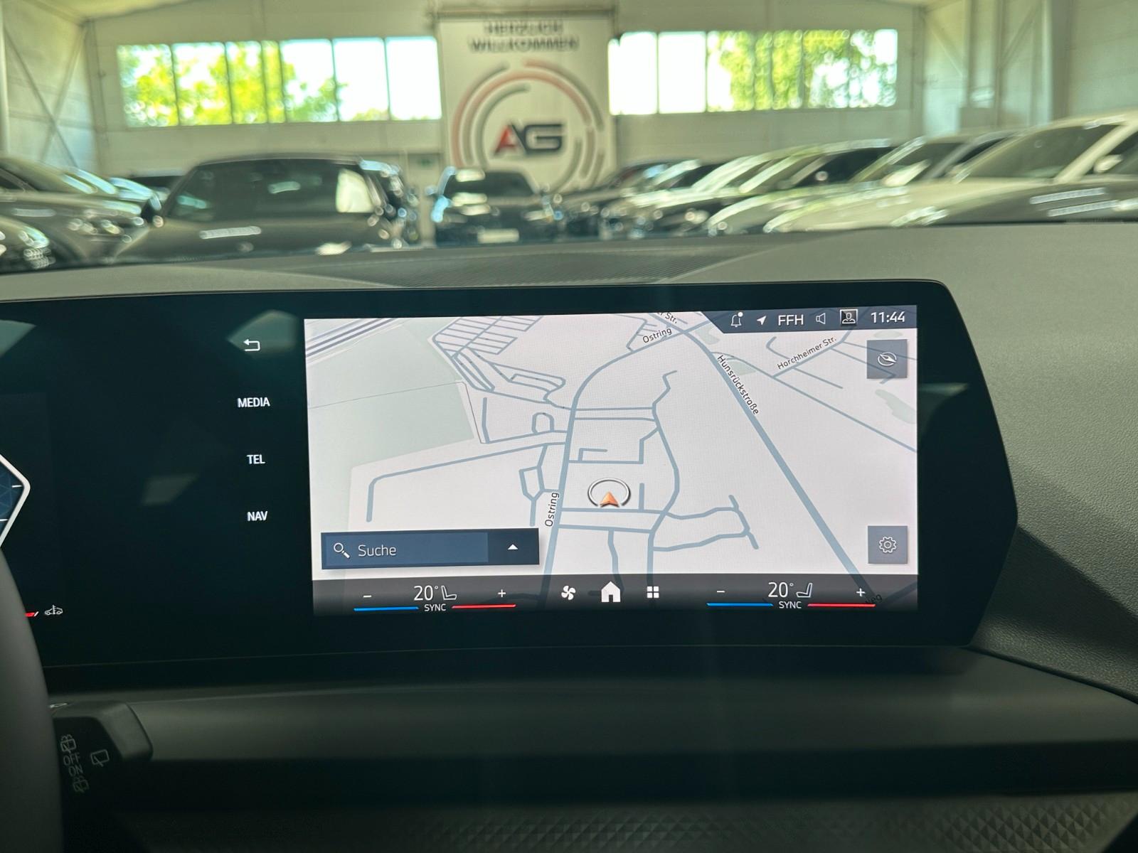 BMW 1 Series i M-SPORT LED CARPLAY TOTWINKEL SHZ KAMERA, миниатюра 22