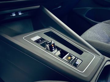 Volkswagen Golf - 5