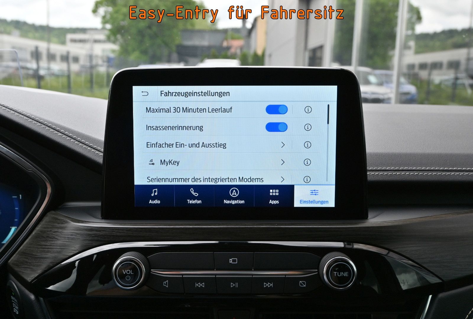 Fahrzeugabbildung Ford Kuga 2.0 D Aut. 4WD VIGNALE °ACC°HEAD-UP°STANDHZ