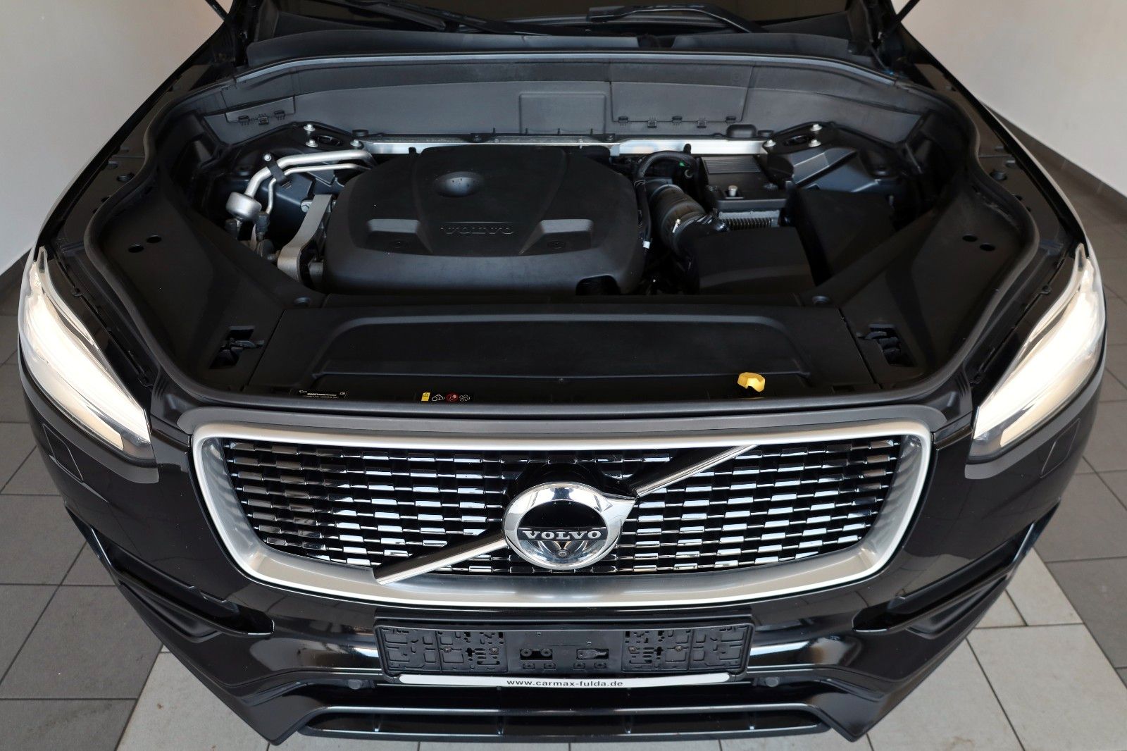 Fahrzeugabbildung Volvo XC90 R Design AWD 7 Sitzer,Leder,Navi,360°,AHK
