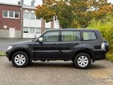 Mitsubishi Pajero 3.2 DI-D Invite - scheckheftgepflegte Mitsubishi Pajero