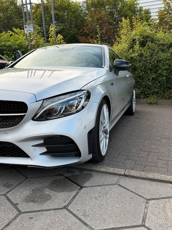 Image of Mercedes-Benz C 400