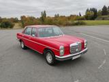 Mercedes-Benz 280E /8 - Signalrot 568 - Mercedes-Benz 280 mit Benzin-Antrieb: 2.8