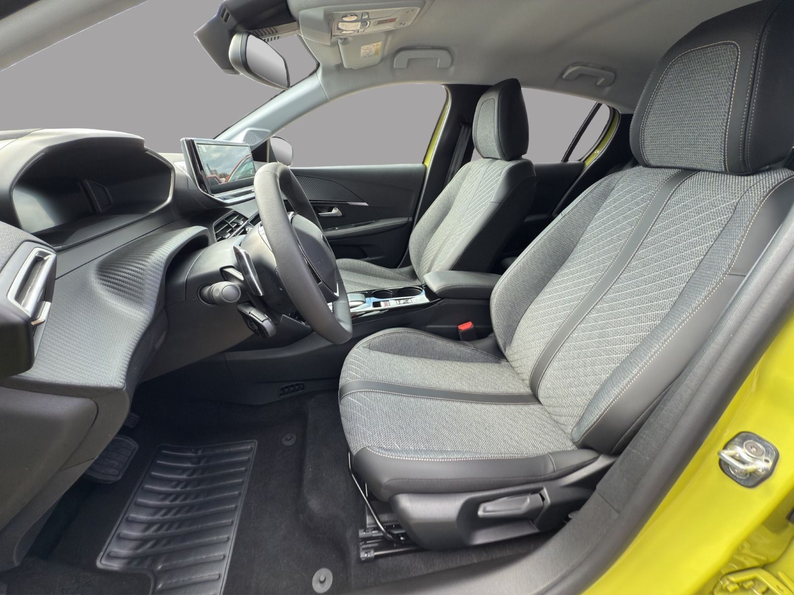 Peugeot 208 - Bild 9