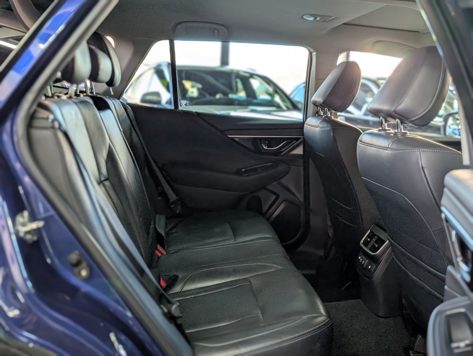 Fahrzeugabbildung Subaru Outback 2.5i Platinum EyeSight LED ACC CAM LEDER