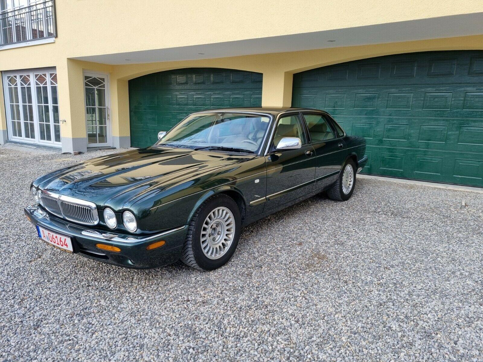 Jaguar XJ Executive 3.2