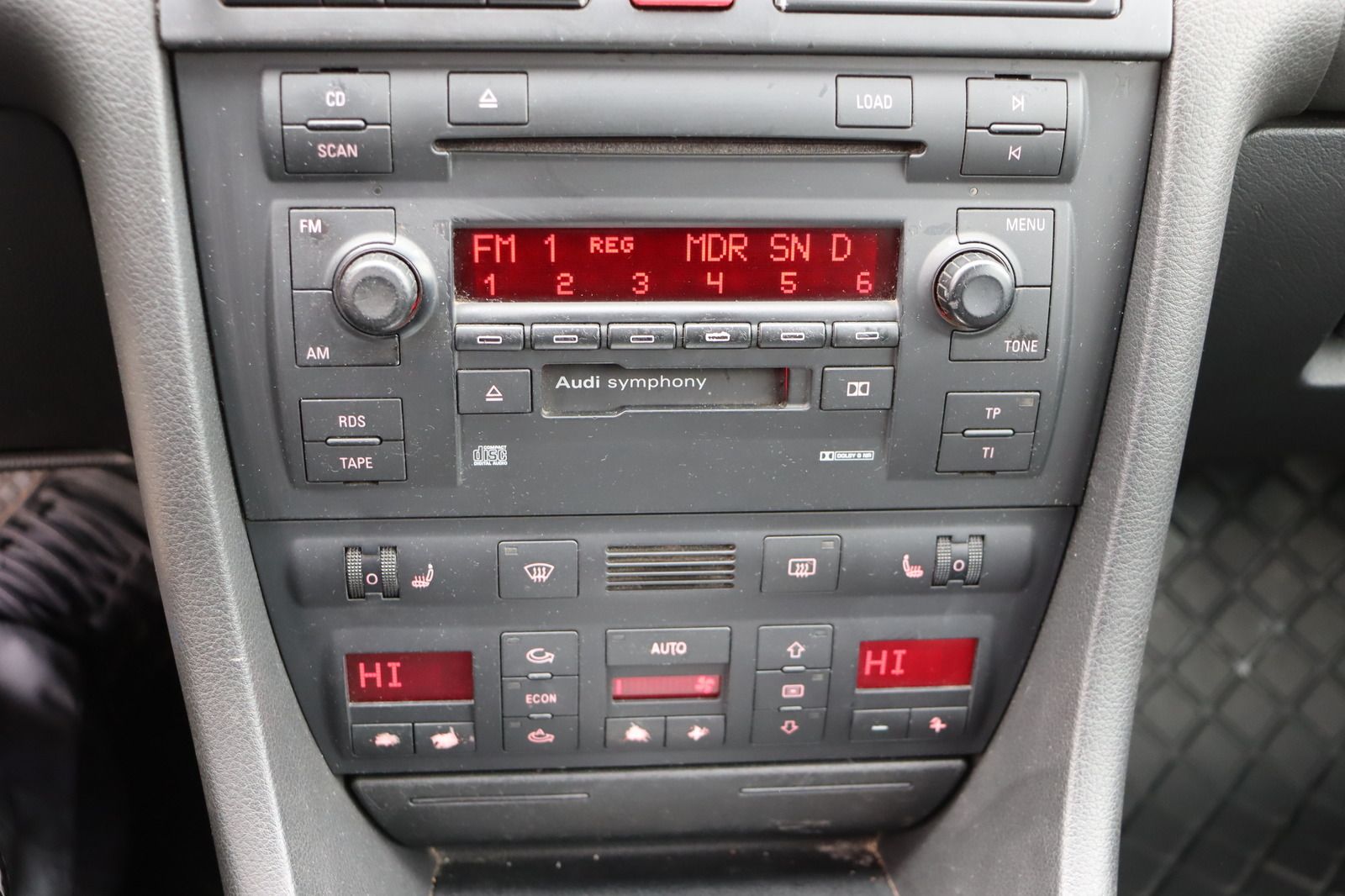 Fahrzeugabbildung Audi A6 Allroad 2.5 TDI quattro Tiptronic * Xenon
