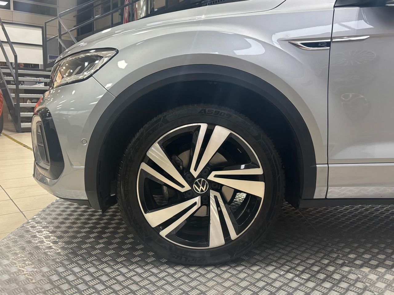 Other Volkswagen T-Roc 1.0 TSI R-Line imagem 3