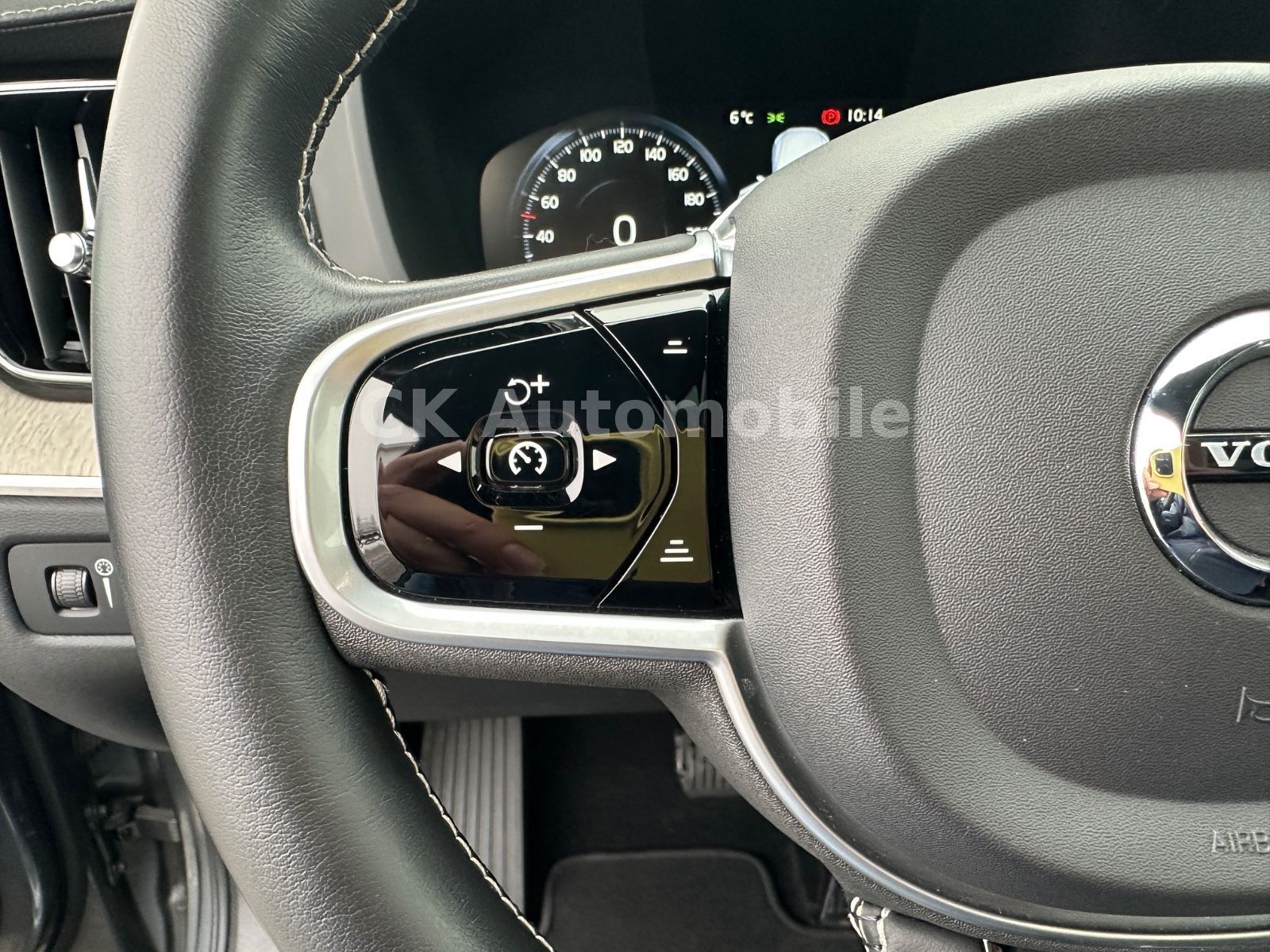 Fahrzeugabbildung Volvo XC60 D4 Inscription 2WD/BLIS/Head-Up/Pano/360°