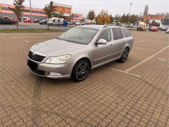 Skoda Octavia 2,0Tdi Pumpe Düse DSG Kombi TÜV