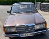 Mercedes-Benz W123 E230 Bj. 1983 aus 2. Rentnerhand - Mercedes-Benz 230 in Duisburg