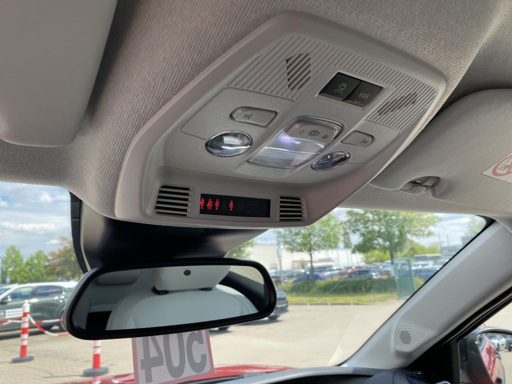 Fahrzeugabbildung Citroën e-C3 Aircross MAX *11KW Lader*Navi*Allwetter*Cam