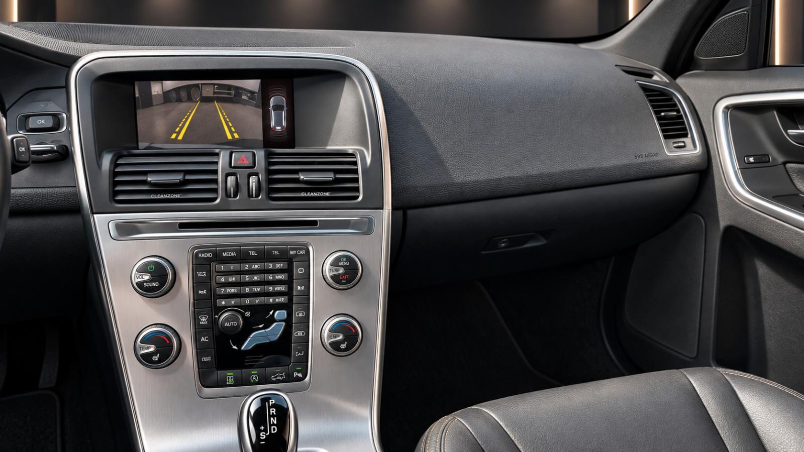 Volvo XC 60 Summum /H&K Sound/Pano/SHZ/ACC/Kamera/VOLL