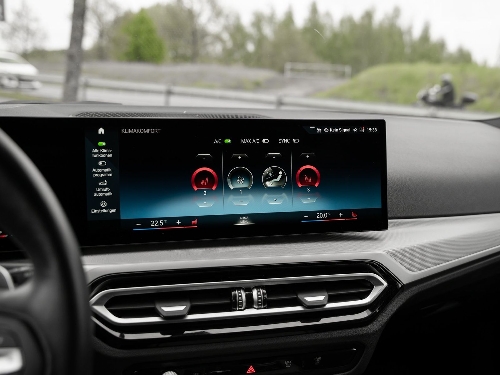 BMW 318 i Touring foto 14