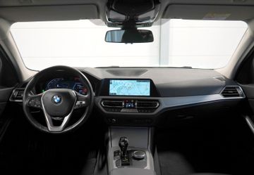 BMW 320 - 9
