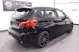 BMW 220 i AT Sport Line 18" LED NAVI AHK SH TOP DE - gebrauchte BMW 220 Active Tourer aus dem Jahr 2019