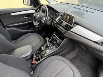 BMW 216 - 7