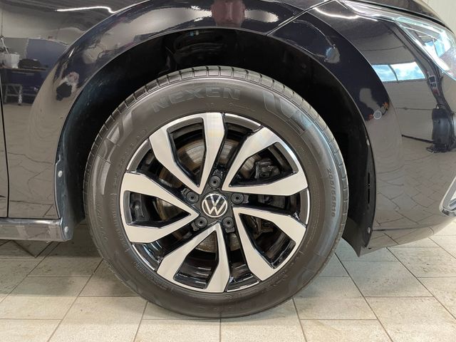 Golf VIII Variant Active 2.0 TDI DSG AHK
