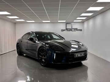 Porsche Panamera - 1