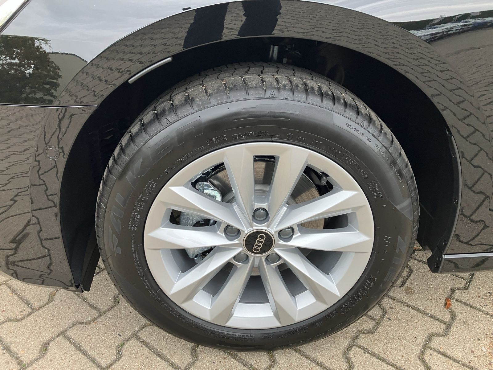 Fahrzeugabbildung Audi A3 Sportback TFSI advanced LED ACC NAVI RFK