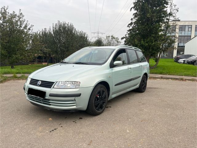 Fiat Stilo 1.8 Multiwagon AHK, PDC, Klimaa...