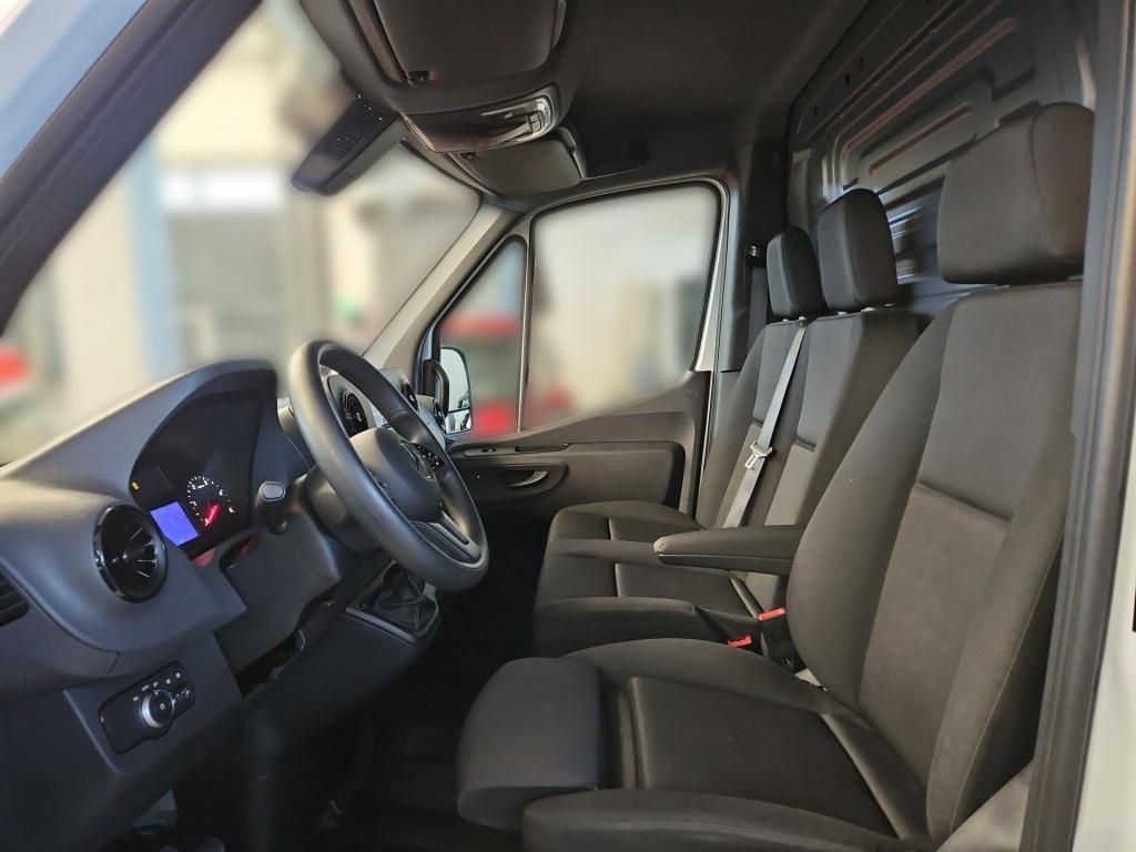 Fahrzeugabbildung Mercedes-Benz Sprinter 317 Kasten L3H2 Schwingsitz 360°SHZ Nav