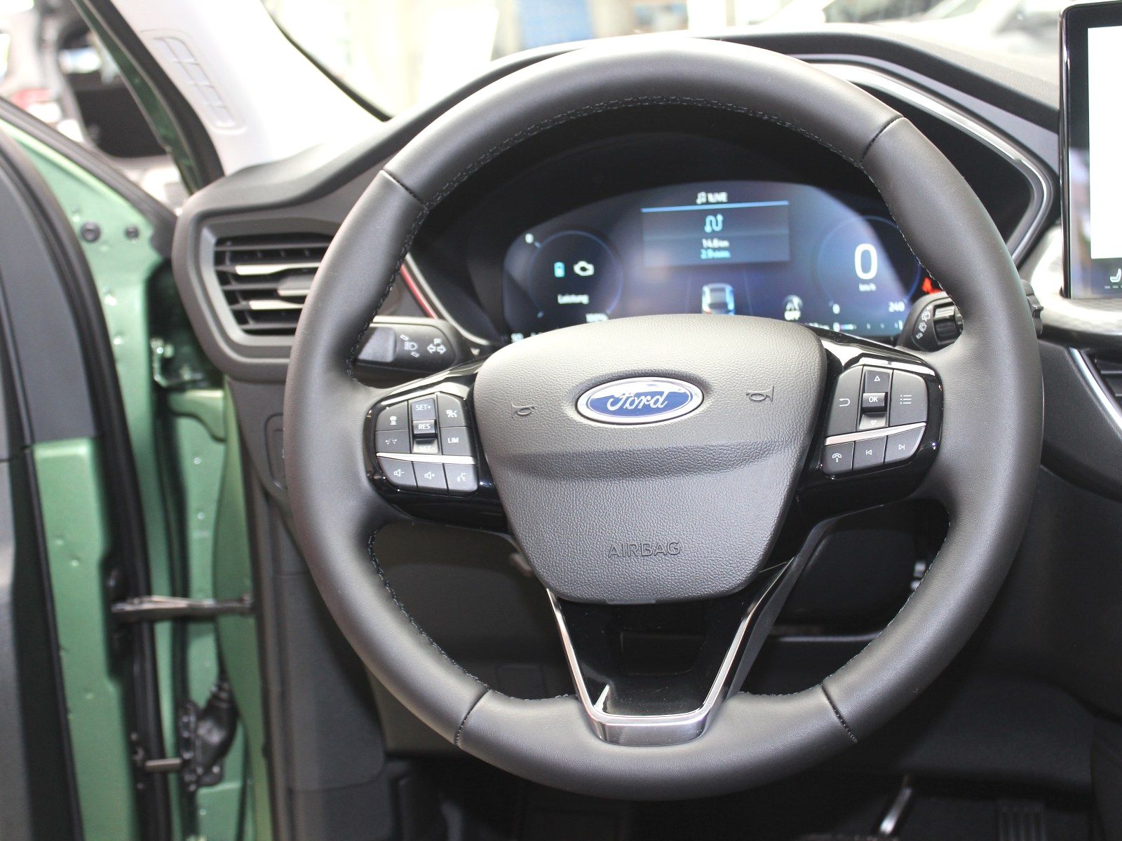 Fahrzeugabbildung Ford Kuga Plug-In Hybrid Titanium