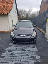 Hyundai I30 1.6 CRDI - Hyundai i30 mit Diesel-Antrieb: Kleinwagen