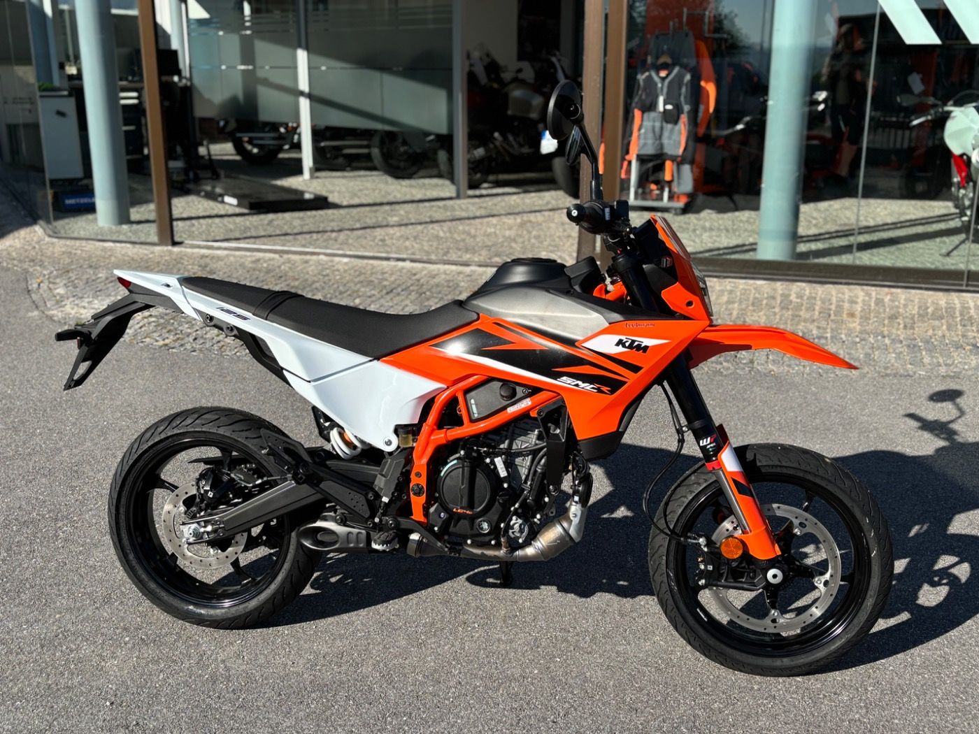 Fahrzeugabbildung KTM 125 SMC R 2025