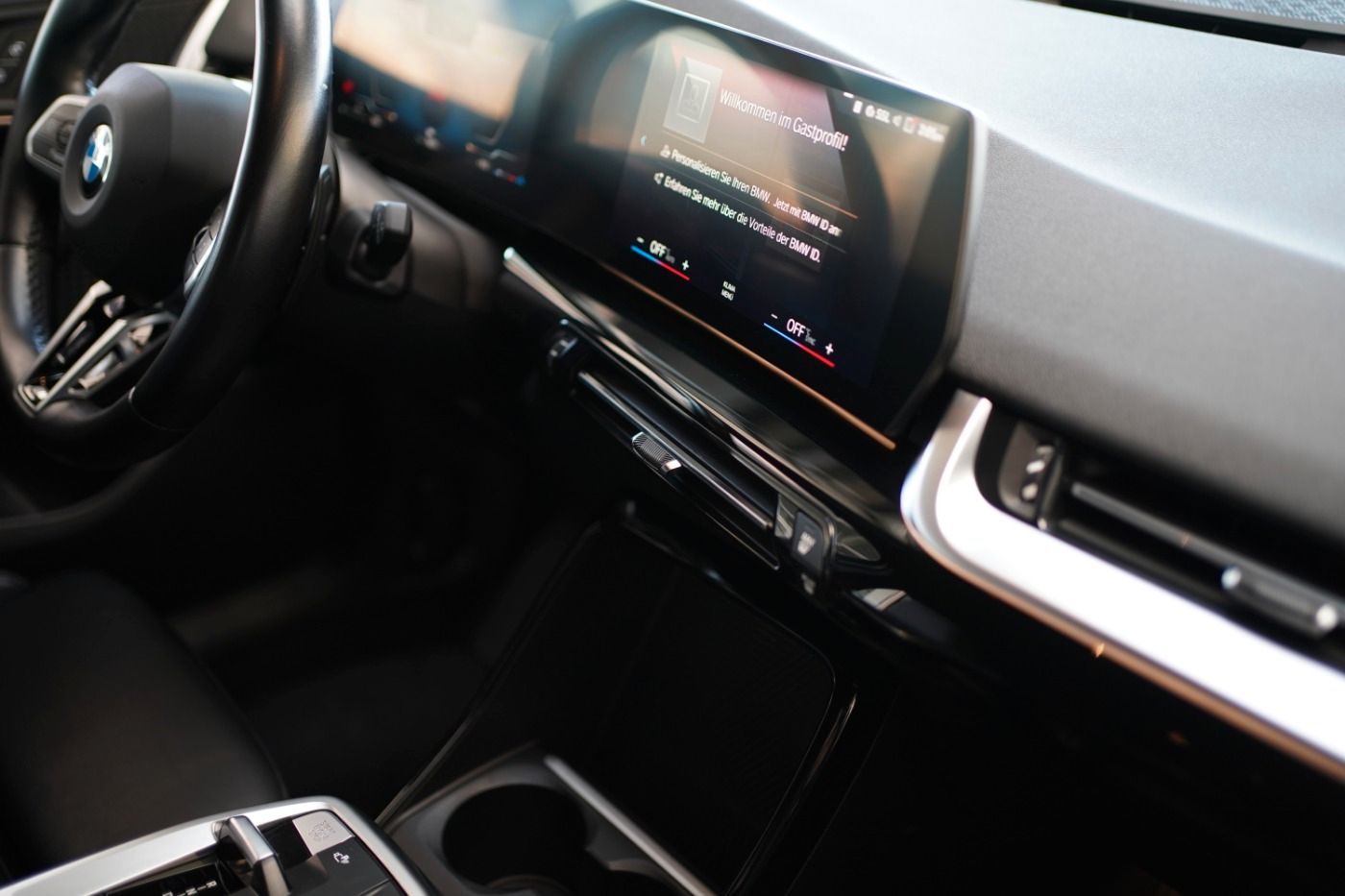 Fahrzeugabbildung BMW 223i xDrive M Sport +AHK+Fernlichtassist.+Leder+