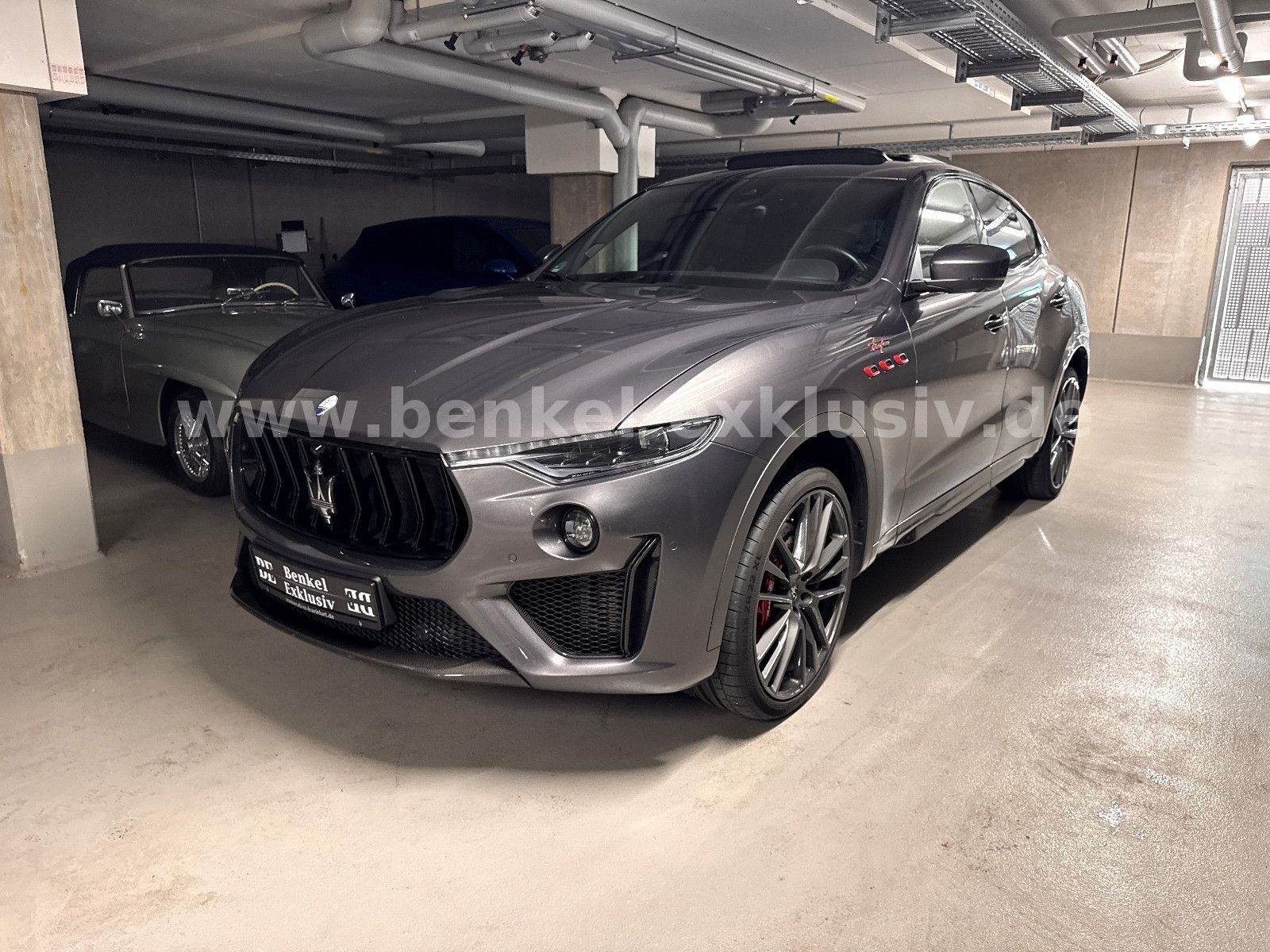 Maserati Levante 3.8 V8 Trofeo [Carbon] foto 3