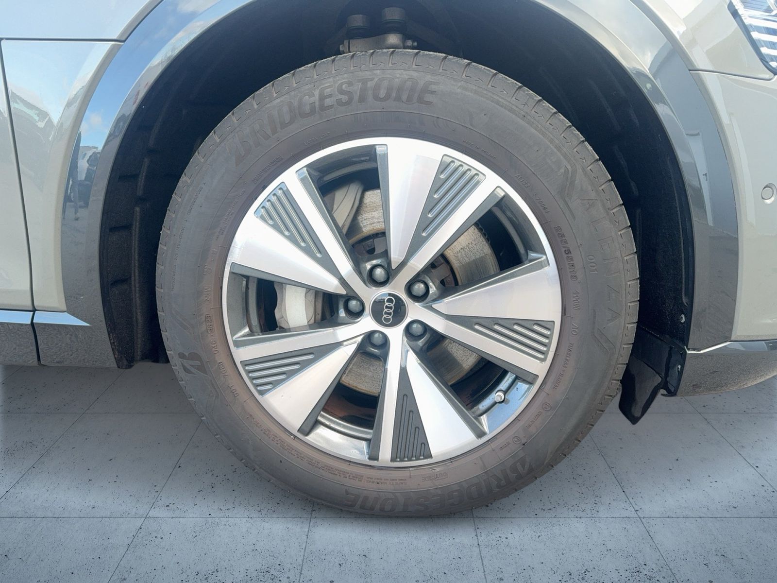 Audi Q8 e-tron - Bild 8