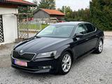 Skoda Superb 2.0 - Skoda Octavia: Super