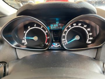 Ford Fiesta Titanium *NAVI*KLIMAAUTOMATIK*SZHZ*