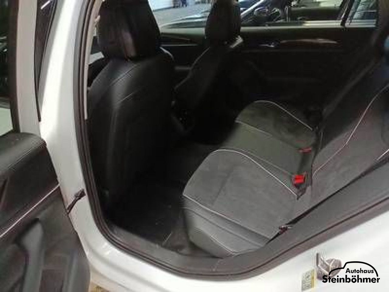 Volkswagen Passat - Bild 4