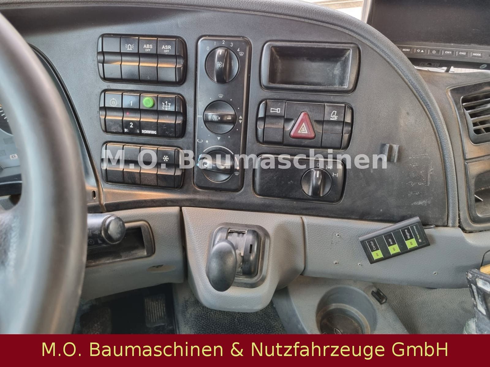 Fahrzeugabbildung Mercedes-Benz Actros 3241 Betonmischer+ Schwing Setter Pumpe