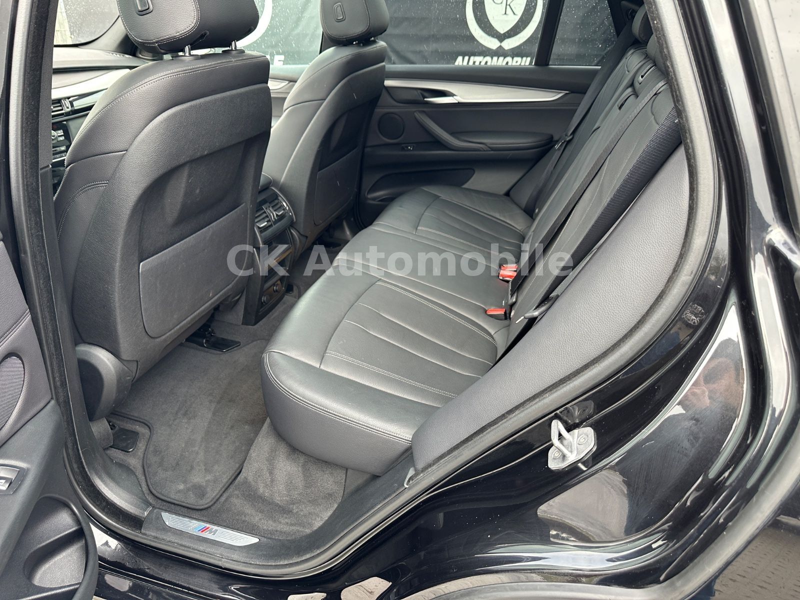 Fahrzeugabbildung BMW X5 xDrive 35i M-Sport/Navi/Pano/Head-Up/LED/AHK