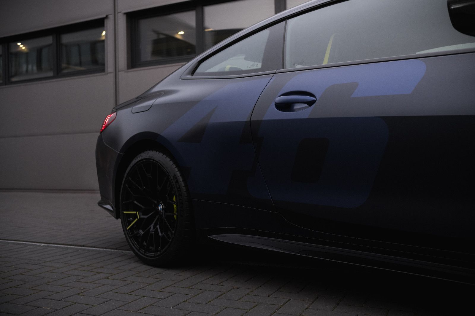 Fahrzeugabbildung BMW M4 Coupe CS "VR 46" - Sonderleder-Keramikbremse