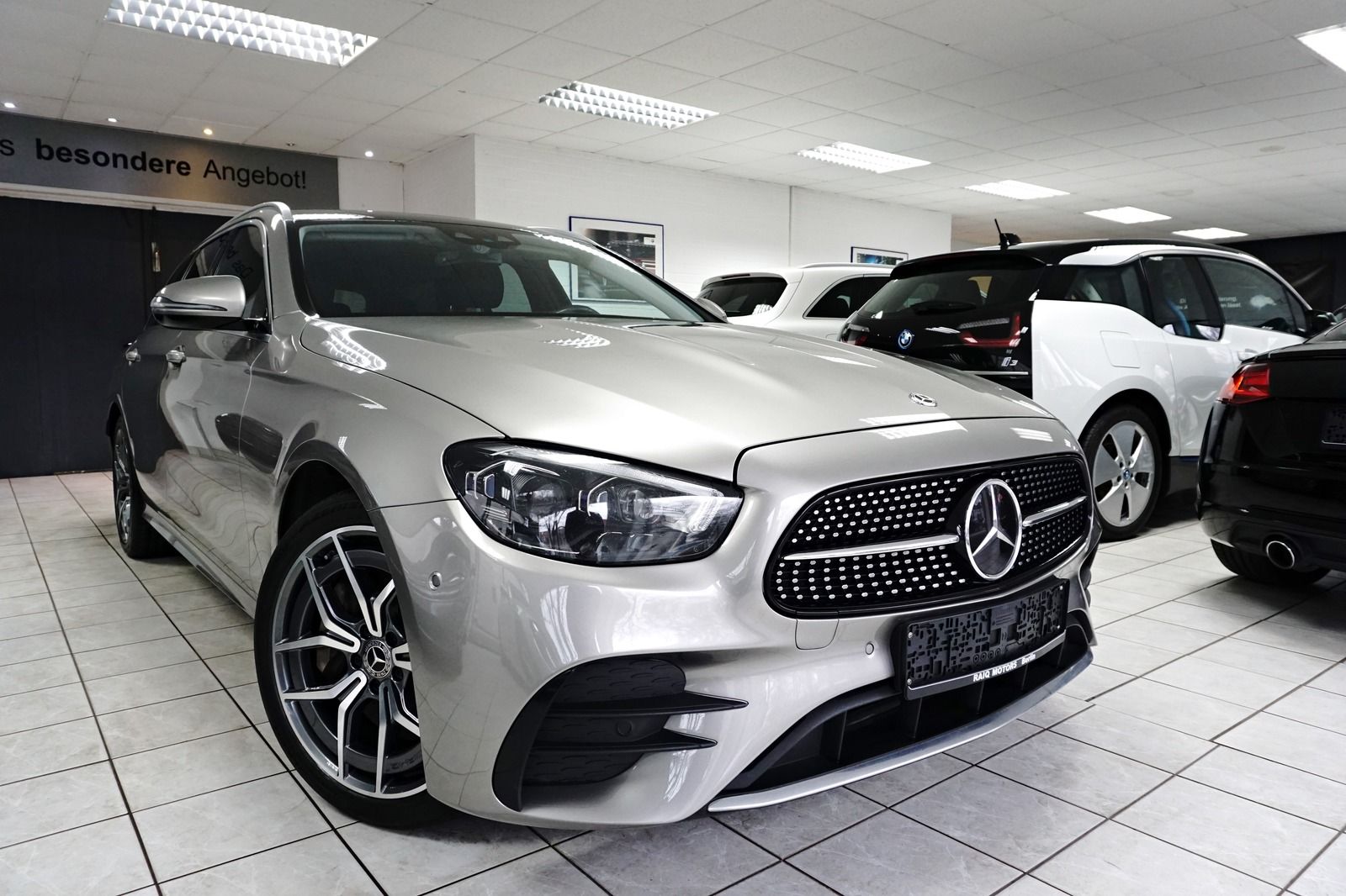 MERCEDES-BENZ E 400 d 4M 9G AMG Line MBUX WIDE DISTR+ CAM