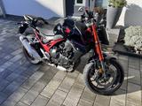 Honda CB750 Hornet, wie neu, Top-Zustand, 1800km - HONDA CB 750 K