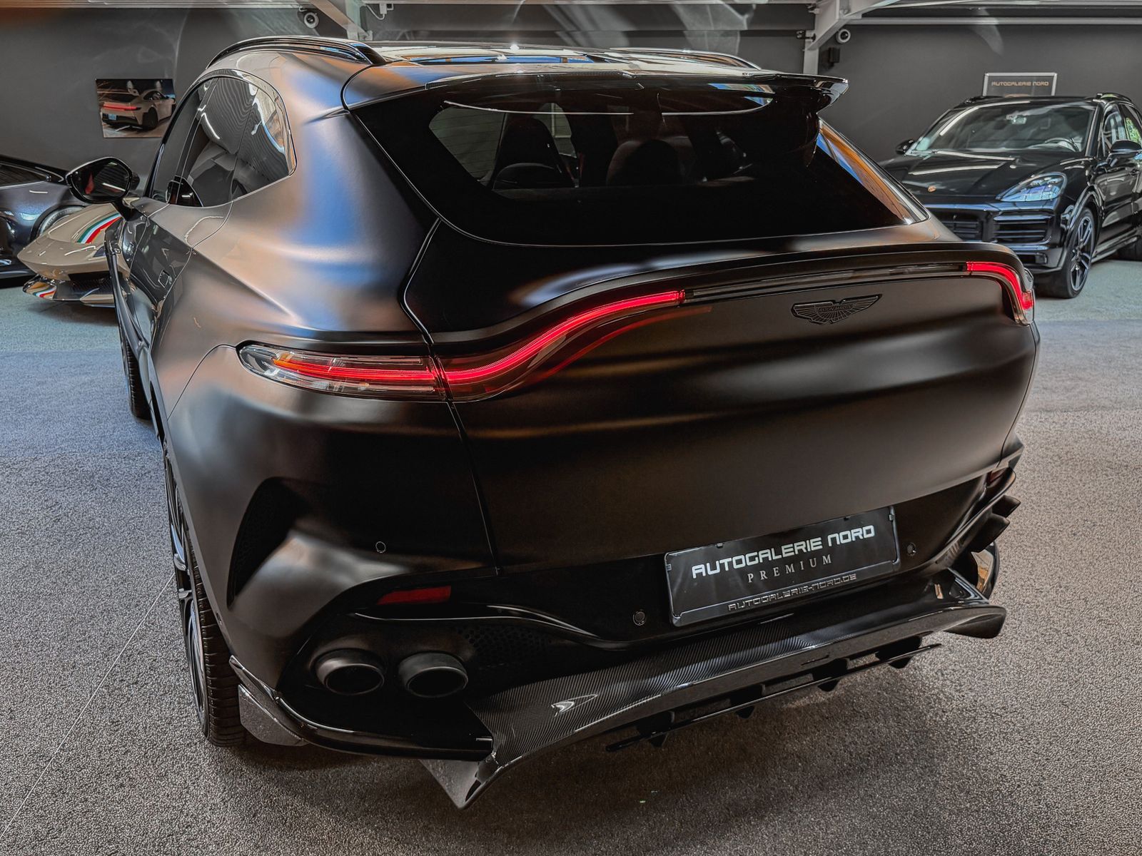 Aston Martin DBX 707 | Full Carbon | Sports Plus Seats | PPF  foto 11