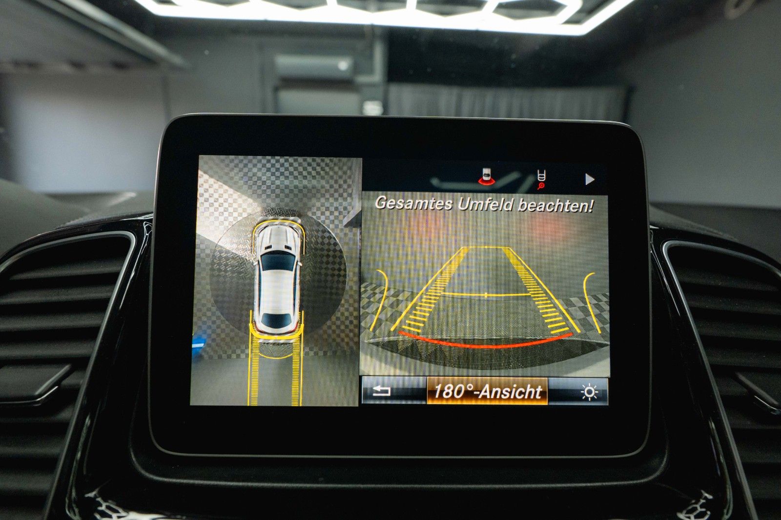 Fahrzeugabbildung Mercedes-Benz GLE 350d Coupe 4Matic AMG Night *Pano*ACC*LED*