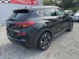 Hyundai Tucson Premium Mild-Hybrid 2.0 CRDI 4WD Aut.AHK - Hyundai TUCSON mit Diesel-Antrieb: Geländewagen, Automatik, 2.0