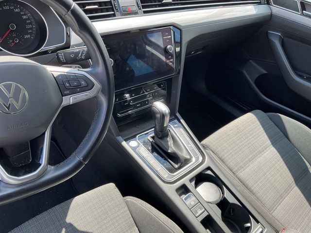 Passat Variant 2.0 TDI Business DSG STAND LED